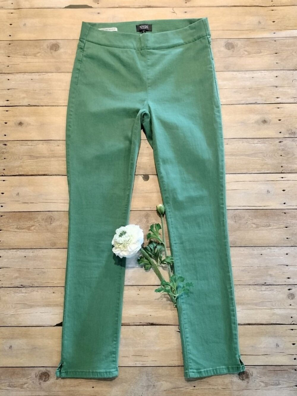 NYDJ Alina Pull On Ankle Pants Sz 4 Green Lift x Tuck Pockets Stretch